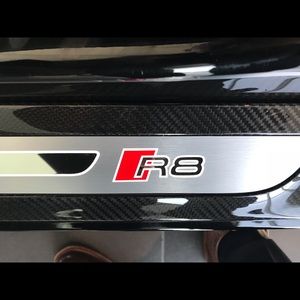 Meet your Posher, Dustin